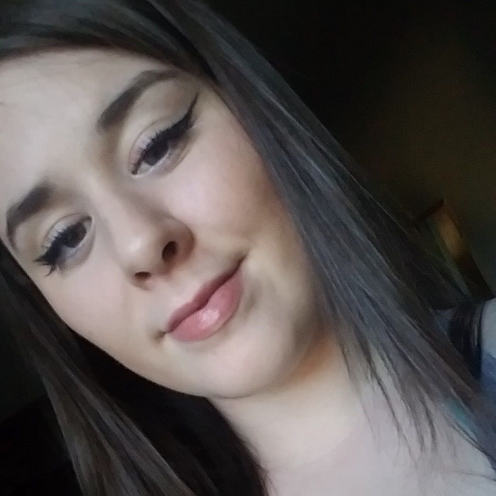 Meet your Posher, Ashlee